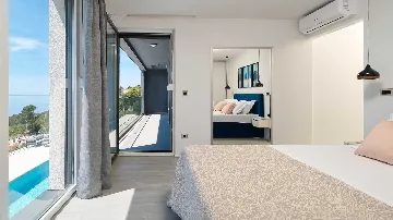 Coastal Retreat Villa with Pool in Lokva Rogoznica