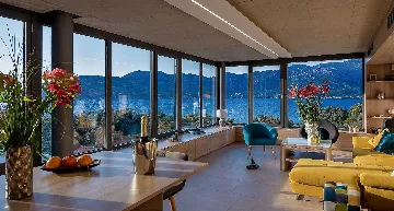 Modern 3-Bedroom Villa in Žrnovo for 6