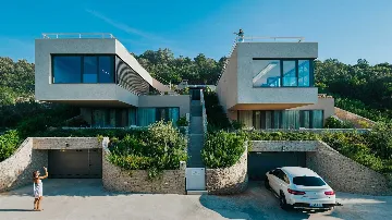 Modern Villa in Žrnovo for 6 Guests