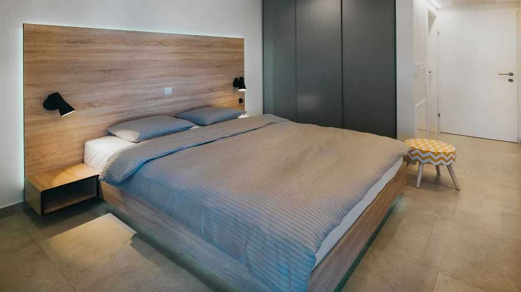 Modern Villa in Žrnovo for 6 Guests