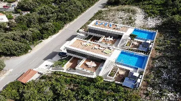 Villa with Infinity Rooftop Pools in Žrnovo