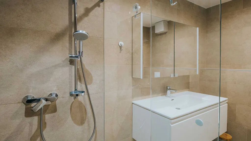 Villa with Infinity Rooftop Pools in Žrnovo