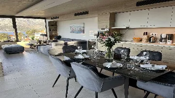 Villa with Infinity Rooftop Pools in Žrnovo