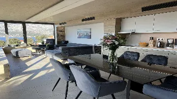 Villa with Infinity Rooftop Pools in Žrnovo