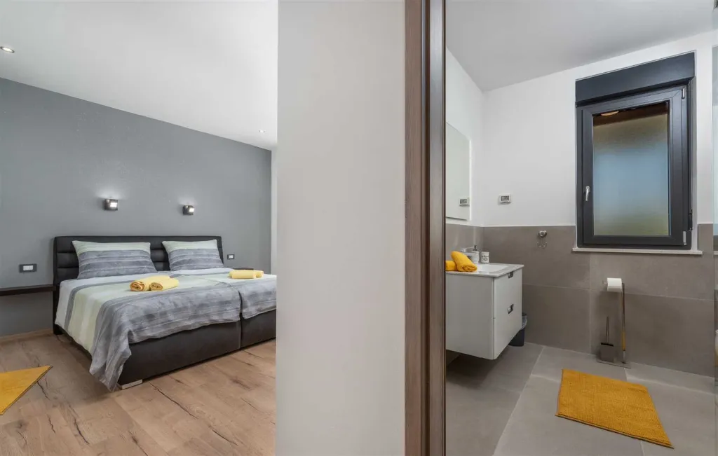 Contemporary Pool Villa Retreat in Krnica