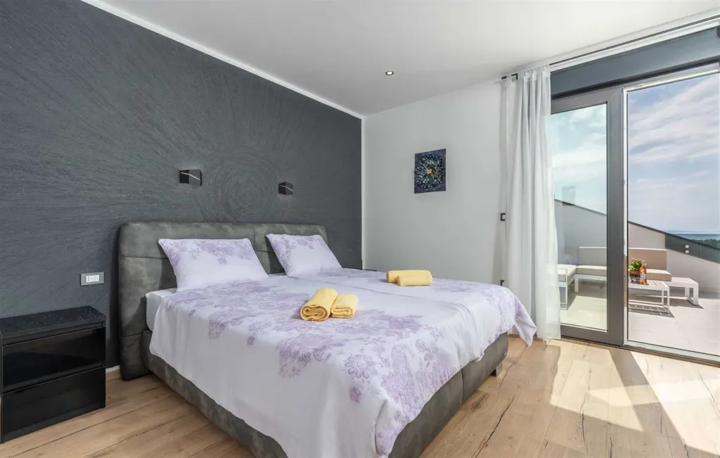 Contemporary Pool Villa Retreat in Krnica