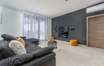 Contemporary Pool Villa Retreat in Krnica