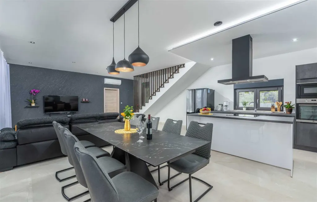 Contemporary Pool Villa Retreat in Krnica