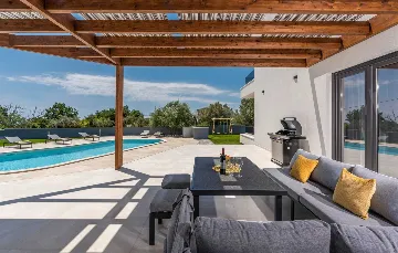 Contemporary Pool Villa Retreat in Krnica