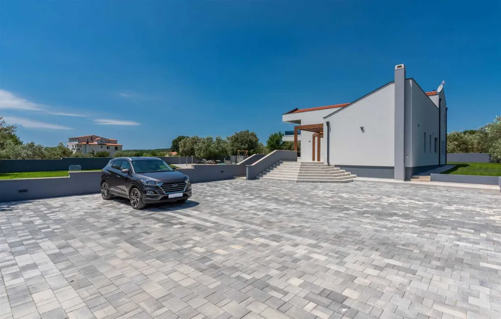 Contemporary Pool Villa Retreat in Krnica