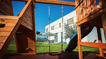 Spacious Villa in Zmijavci with Sports Courts