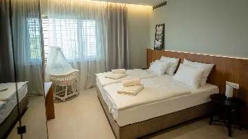 Spacious Villa in Zmijavci with Sports Courts