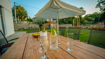 Spacious Villa in Zmijavci with Sports Courts