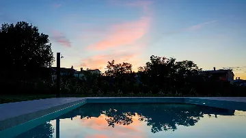 3-Bedroom Villa with Pool in Pula for 6 Guests