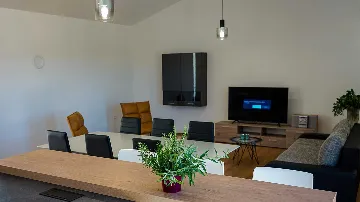 3-Bedroom Villa with Pool in Pula for 6 Guests