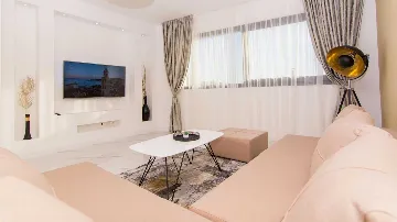 Podstrana Villa for Up to 7 Guests with Heated Pool