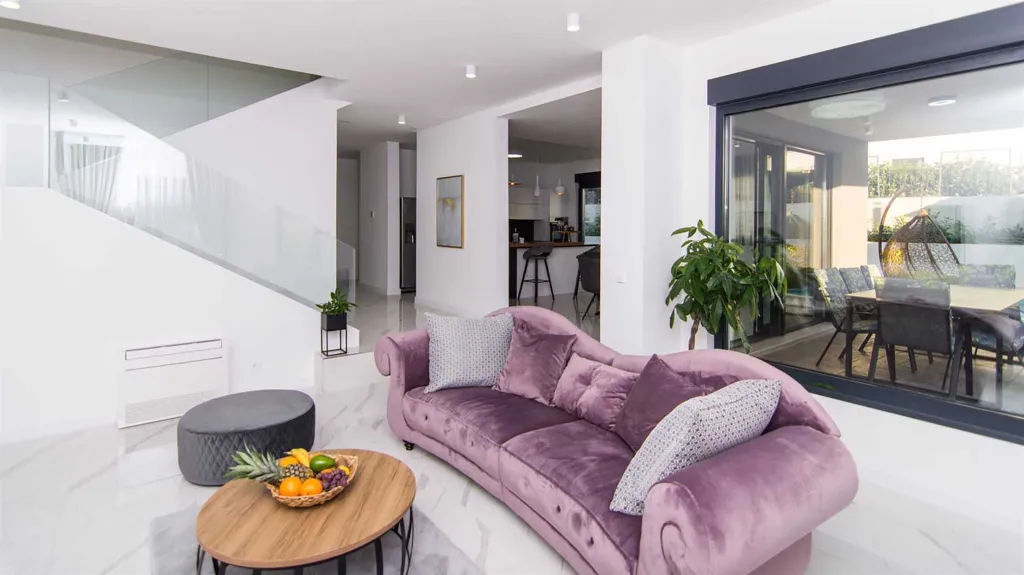 Podstrana Villa for Up to 7 Guests with Heated Pool