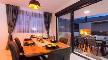 Podstrana Villa for Up to 7 Guests with Heated Pool