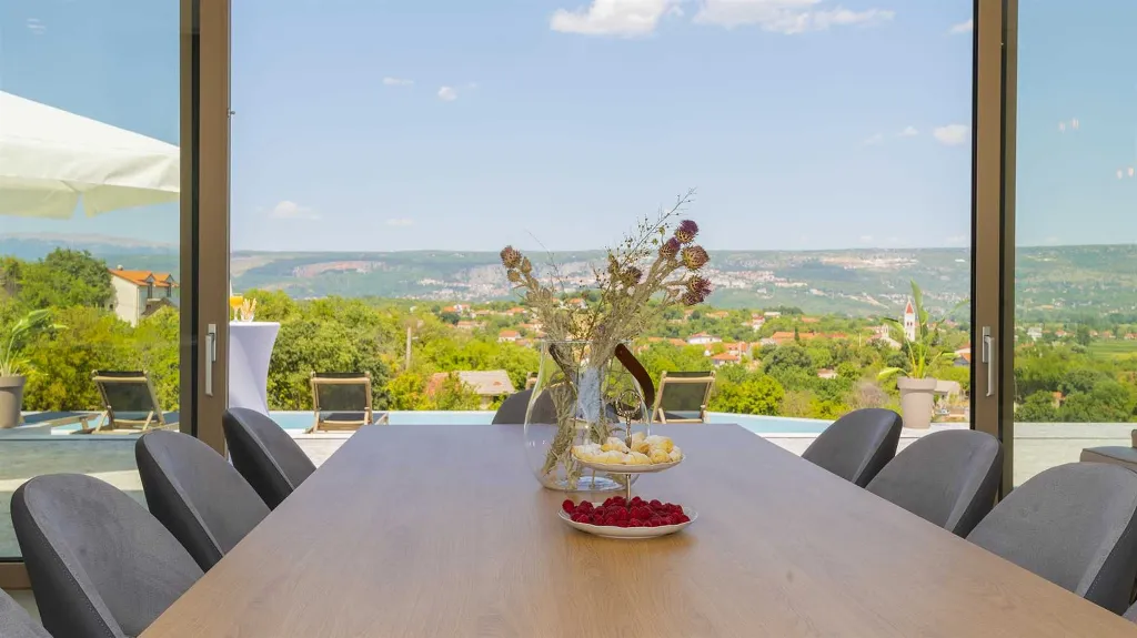 Modern Villa with Heated Outdoor Pool in Zmijavci