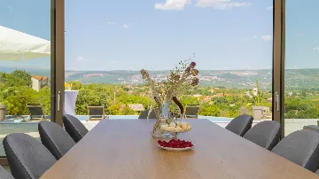 Modern Villa with Heated Outdoor Pool in Zmijavci