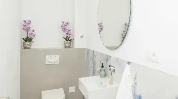 Modern Villa with Heated Outdoor Pool in Zmijavci