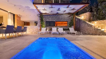 Hvar 4-Bedroom Villa with Sea View & Heated Pool