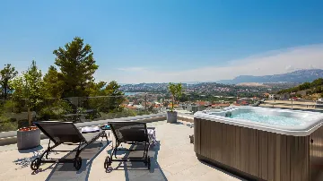 Podstrana Villa with Outdoor Pool for Up to 10 Guests