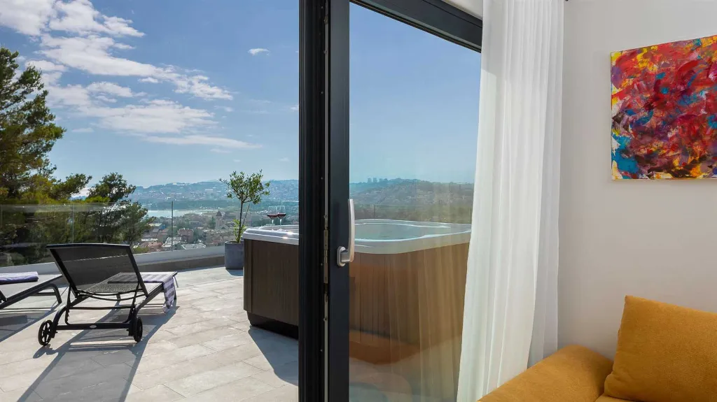 Podstrana Villa with Outdoor Pool for Up to 10 Guests