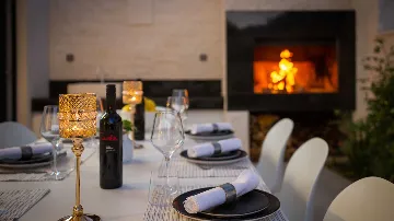 Podstrana Villa with Outdoor Pool for Up to 10 Guests