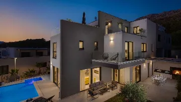 Podstrana Villa with Outdoor Pool for Up to 10 Guests