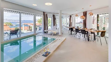 Villa with Sauna & Indoor Jacuzzi in Vrboska