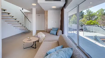 Villa with Sauna & Indoor Jacuzzi in Vrboska