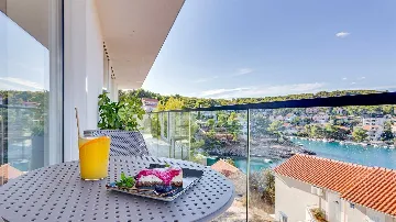 Villa with Sauna & Indoor Jacuzzi in Vrboska