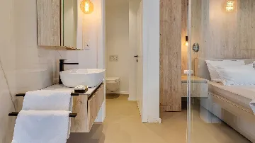 Villa with Sauna & Indoor Jacuzzi in Vrboska