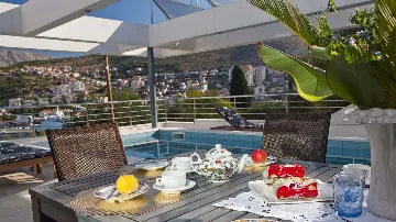 4-Bedroom Villa with Heated Pool in Dubrovnik