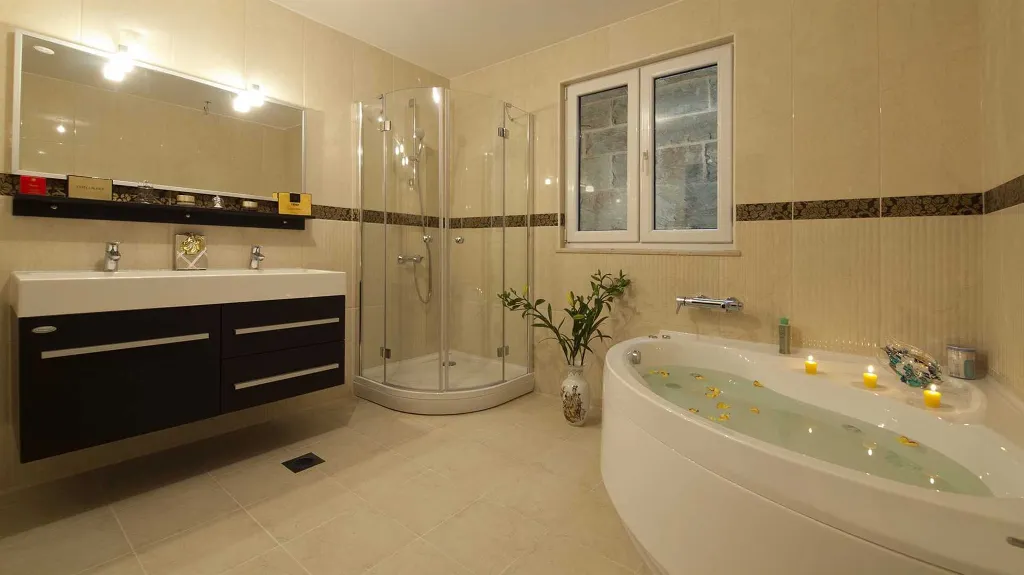4-Bedroom Villa with Heated Pool in Dubrovnik