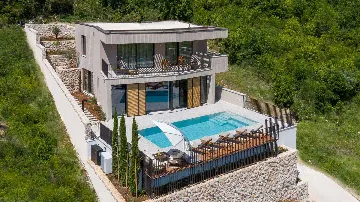 Dubrovnik 3-Bedroom Villa with Heated Pool