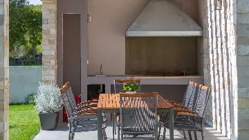 Modern 3-Bedroom Villa in Sičane (Dicmo), Croatia