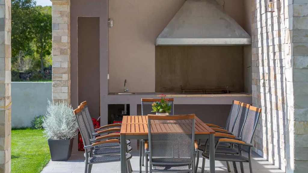 Modern 3-Bedroom Villa in Sičane (Dicmo), Croatia