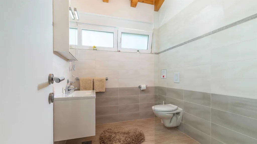 Pula 4-Bedroom Villa with Private Parking