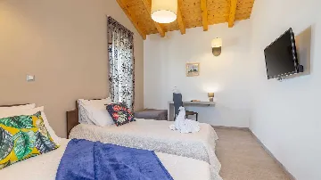 Pula 4-Bedroom Villa with Private Parking