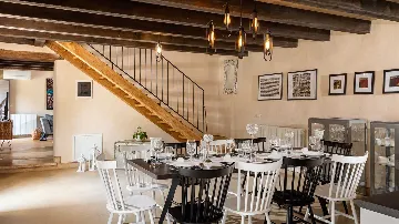 Renovated Heritage Villa with Infinity Pool in Žminj