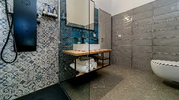 Eco-Friendly Villa in Splitska (6–8 Guests)