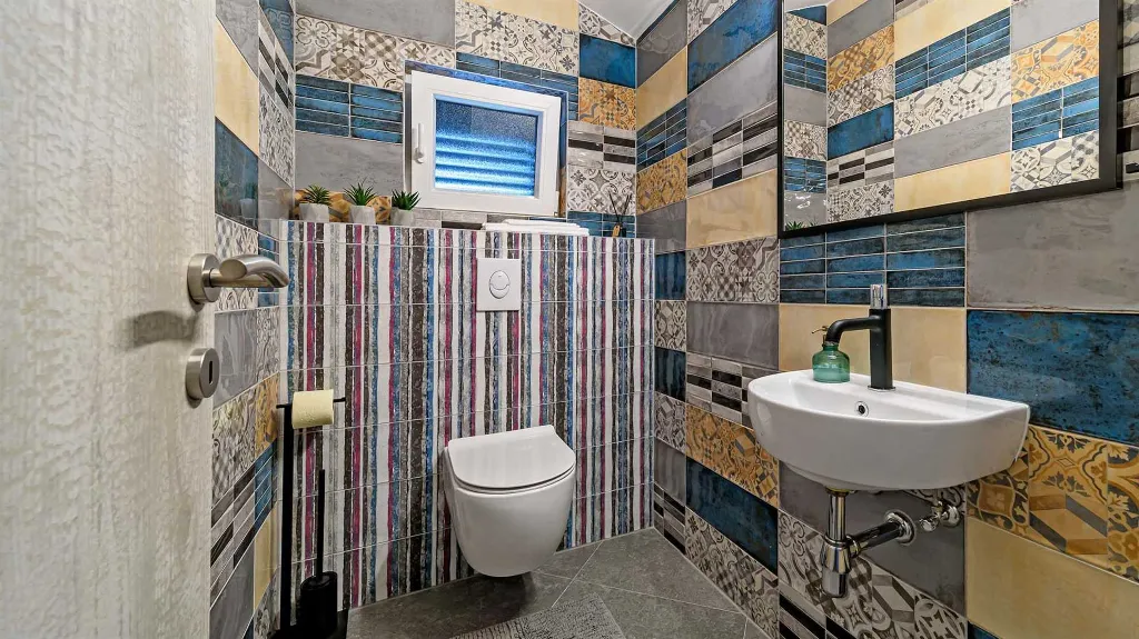 Eco-Friendly Villa in Splitska (6–8 Guests)