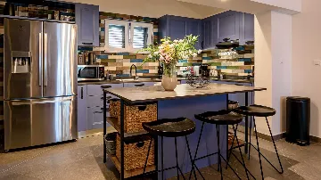 Eco-Friendly Villa in Splitska (6–8 Guests)