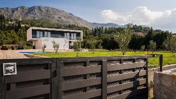 Kupari 5-Bedroom Villa with Swimming Pool