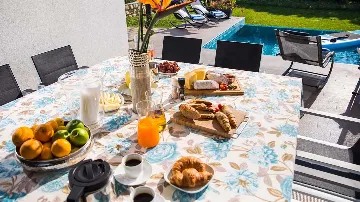 Kupari 5-Bedroom Villa with Swimming Pool