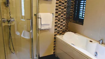 5-Bedroom Villa in Dubrovnik for 9 Guests