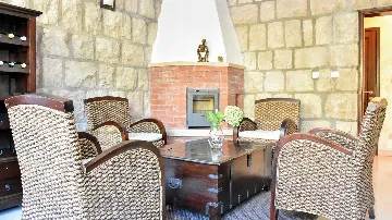 5-Bedroom Villa in Dubrovnik for 9 Guests