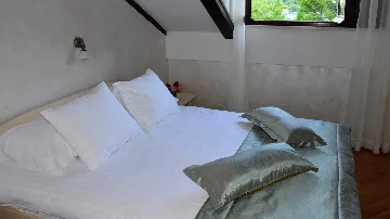 5-Bedroom Villa in Dubrovnik for 9 Guests